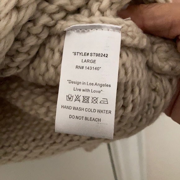 Style Rack Chunky Sweater - Picture 3 of 5